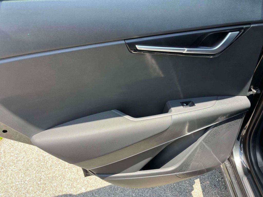 2025 Kia Niro EX