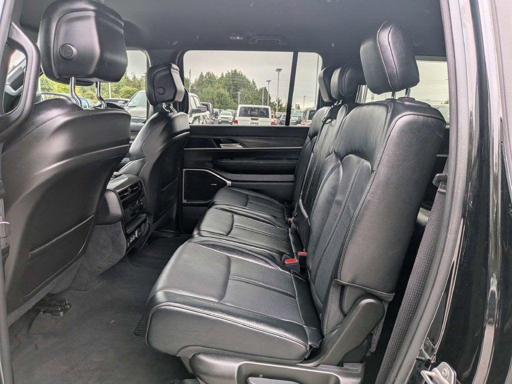 2024 Jeep Wagoneer L Series II