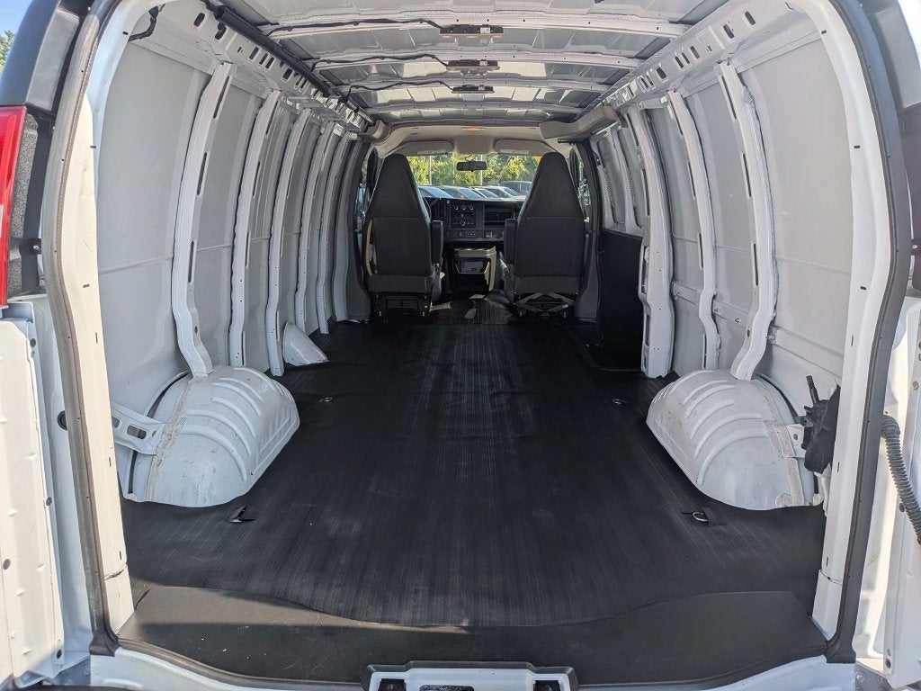 2025 Chevrolet Express 2500 Work Van Cargo