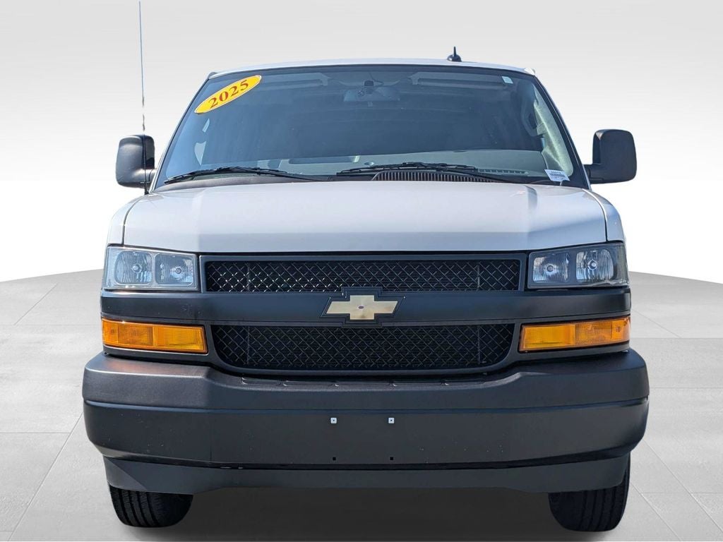 2025 Chevrolet Express 2500 Work Van Cargo