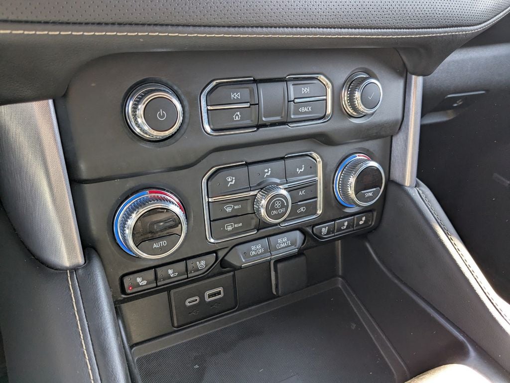 2024 GMC Yukon XL SLT