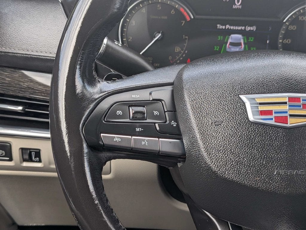 2021 Cadillac XT4 Premium Luxury