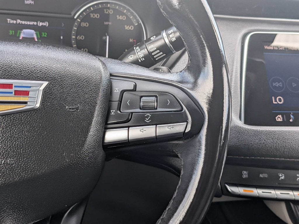 2021 Cadillac XT4 Premium Luxury