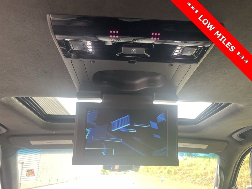 2019 Cadillac Escalade Platinum Edition