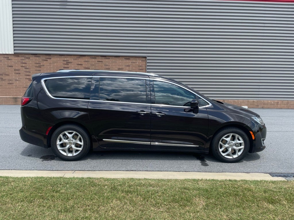 2018 Chrysler Pacifica Touring L Plus