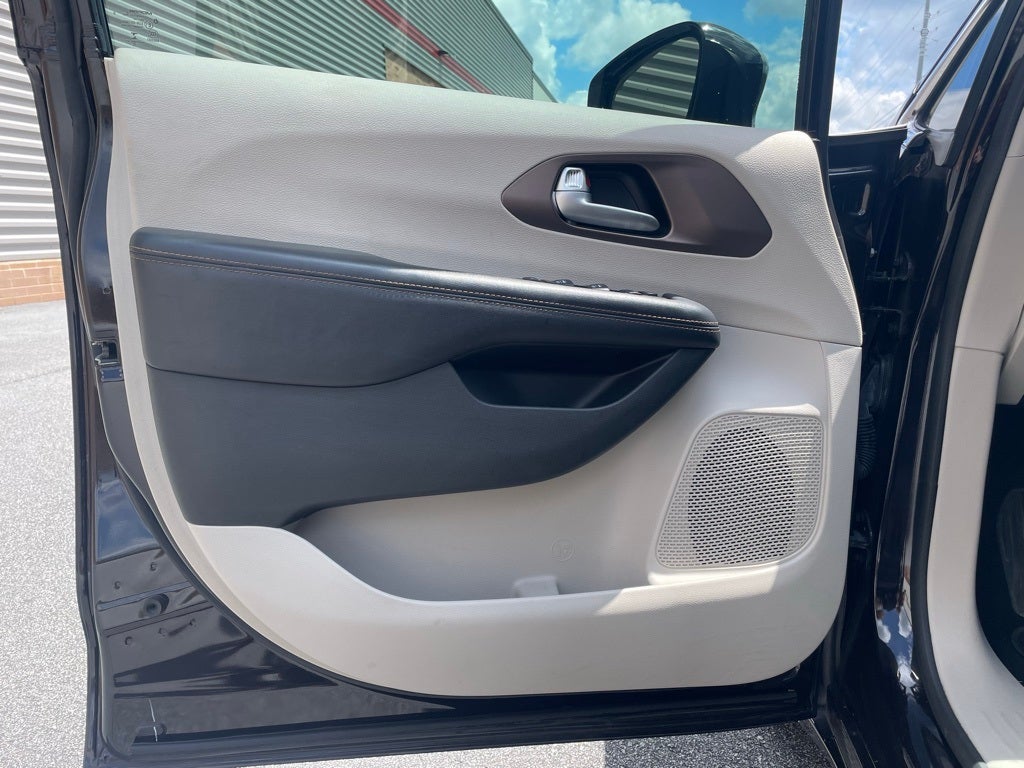 2018 Chrysler Pacifica Touring L Plus