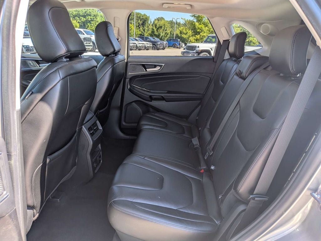 2021 Ford Edge Titanium