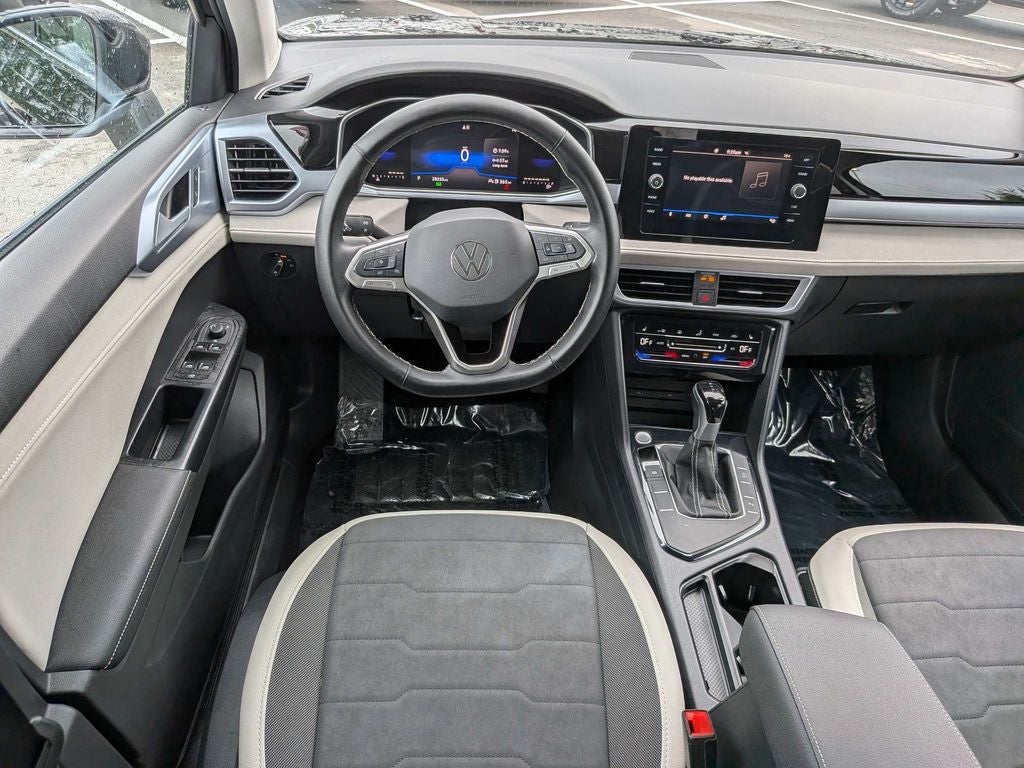 2025 Volkswagen Taos 1.5T SE