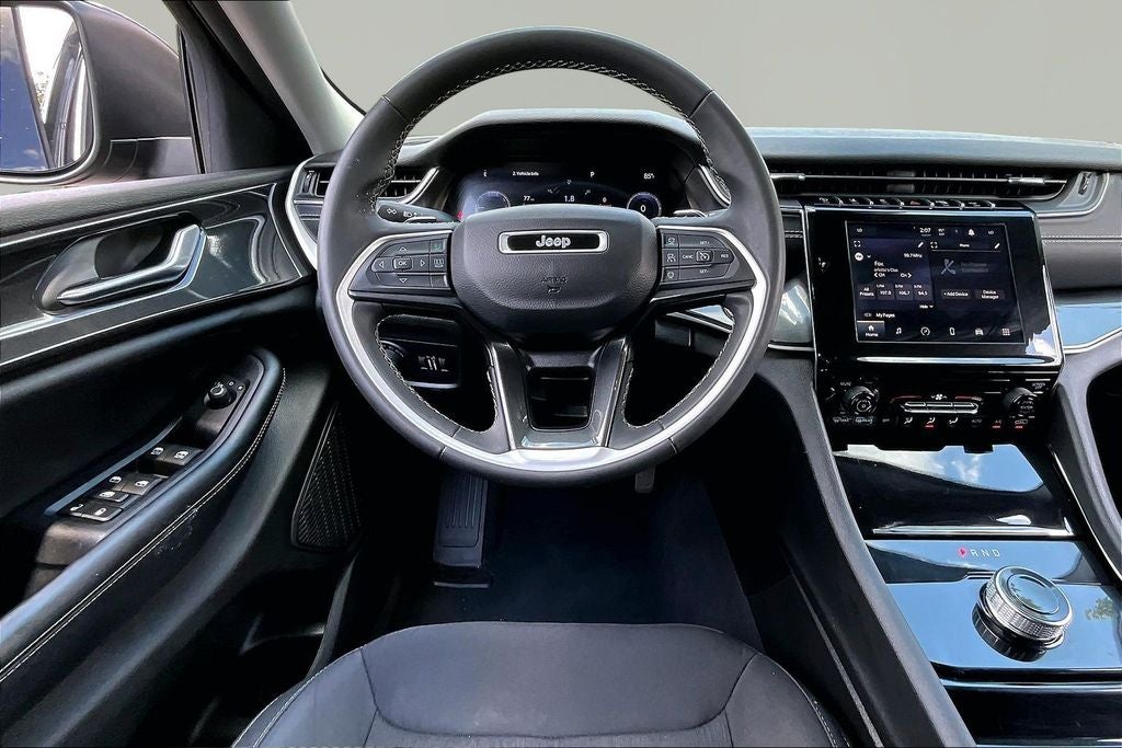 2023 Jeep Grand Cherokee L Laredo