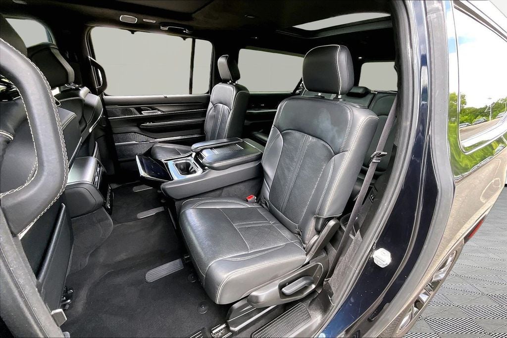 2024 Jeep Grand Wagoneer L Series II