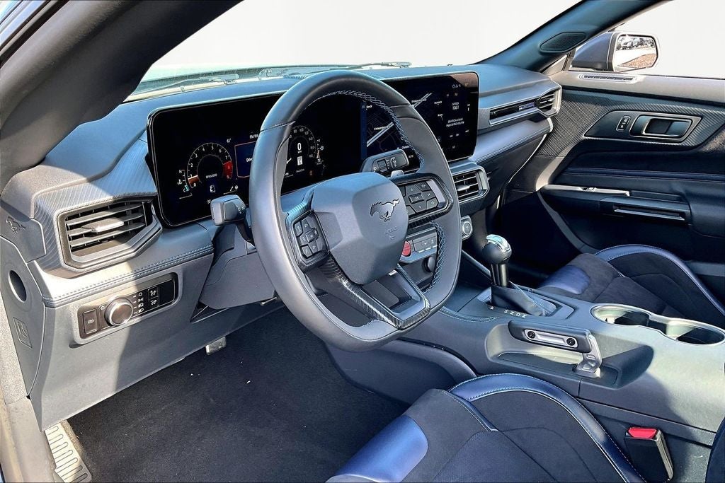 2025 Ford Mustang Dark Horse