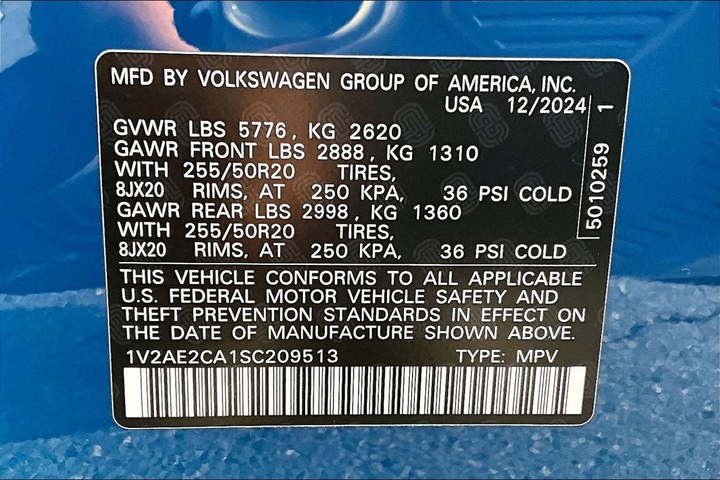 2025 Volkswagen Atlas Cross Sport 2.0T SEL R-Line Black