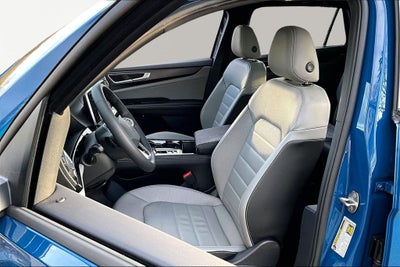 2025 Volkswagen Atlas Cross Sport 2.0T SEL R-Line Black