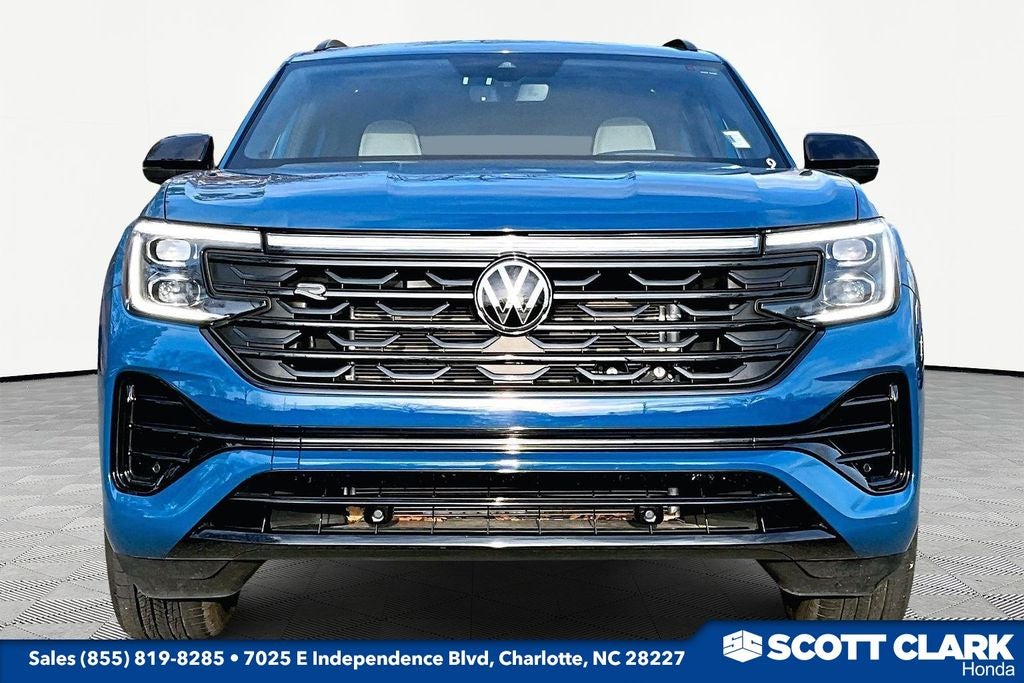 2025 Volkswagen Atlas Cross Sport 2.0T SEL R-Line Black