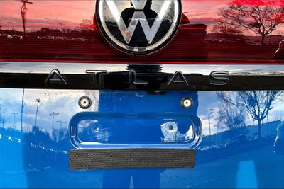 2025 Volkswagen Atlas Cross Sport 2.0T SEL R-Line Black