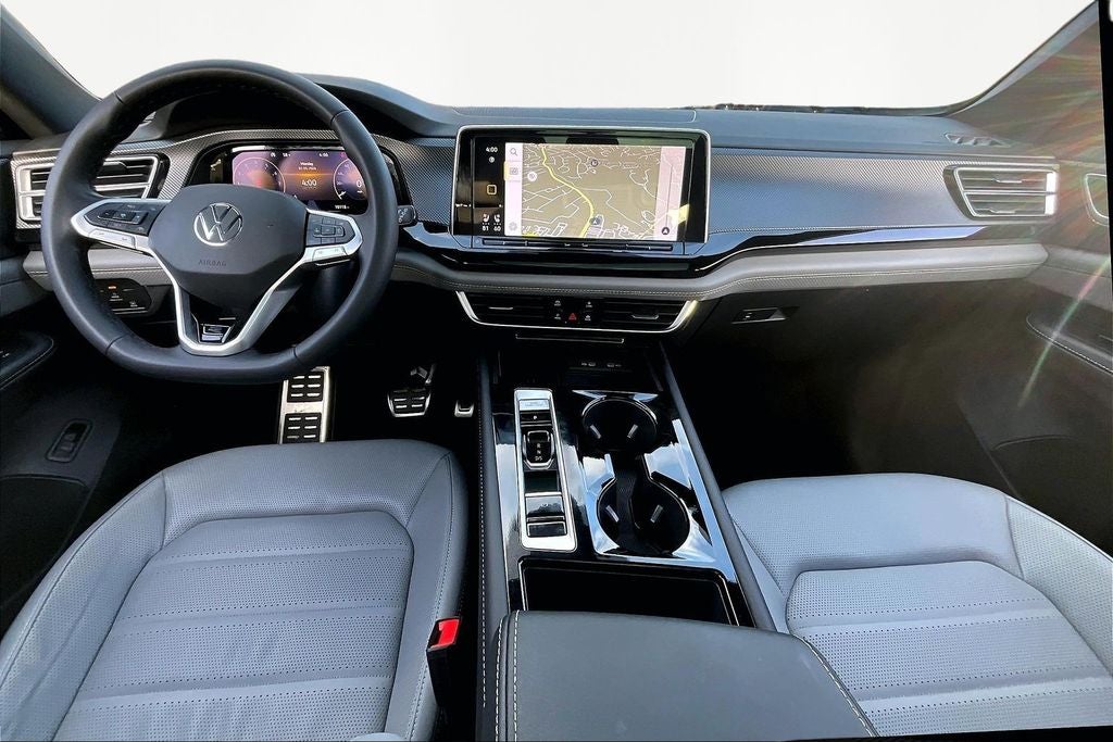 2025 Volkswagen Atlas Cross Sport 2.0T SEL R-Line Black