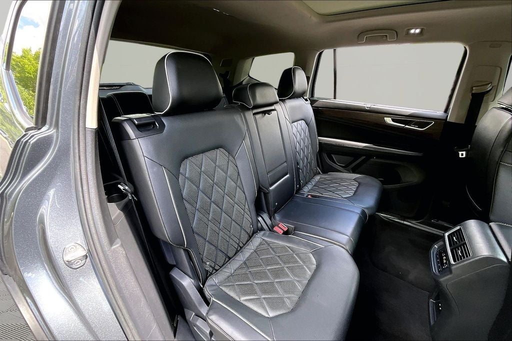 2024 Volkswagen Atlas 2.0T SEL Premium R-Line