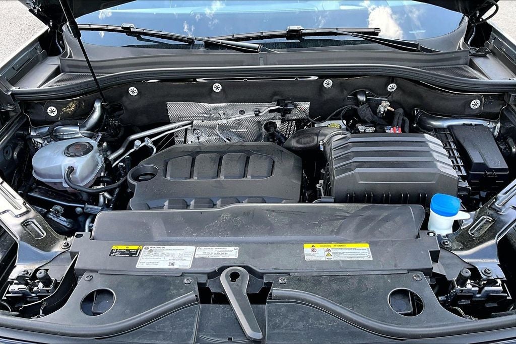 2024 Volkswagen Atlas 2.0T SEL Premium R-Line