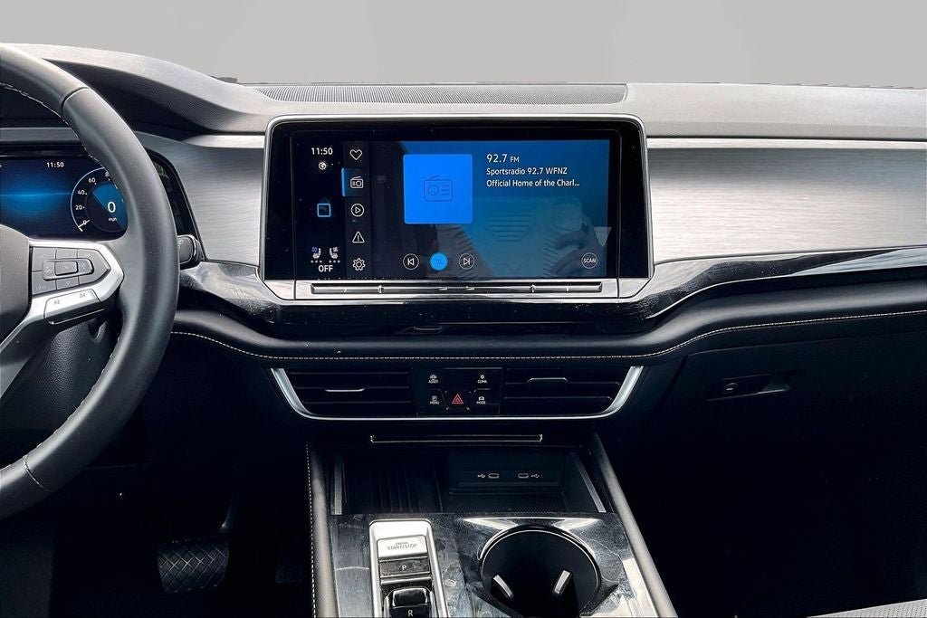 2025 Volkswagen Atlas Cross Sport 2.0T SE w/Technology
