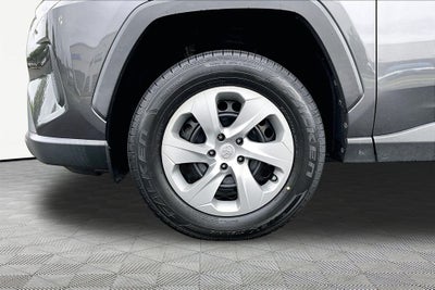 2022 Toyota RAV4 LE