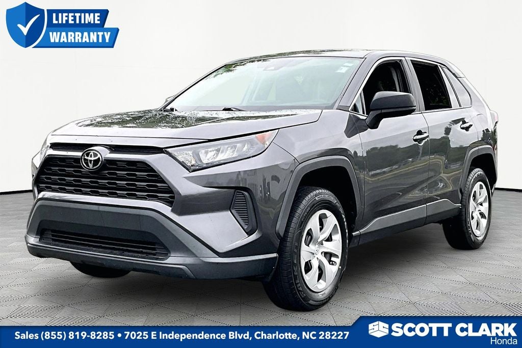 2022 Toyota RAV4 LE