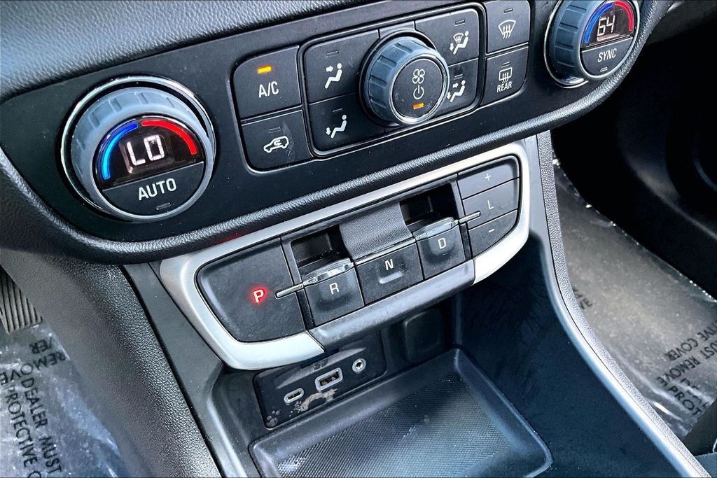 2023 GMC Terrain SLT