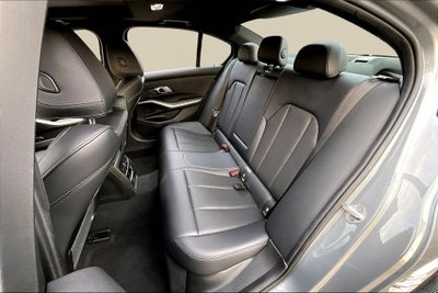2023 BMW 3 Series 330i xDrive