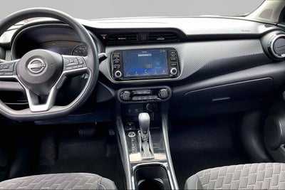 2022 Nissan Kicks SV