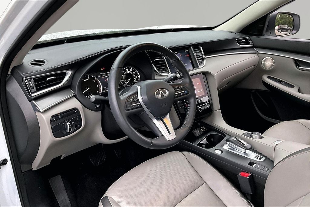 2023 INFINITI QX50 LUXE