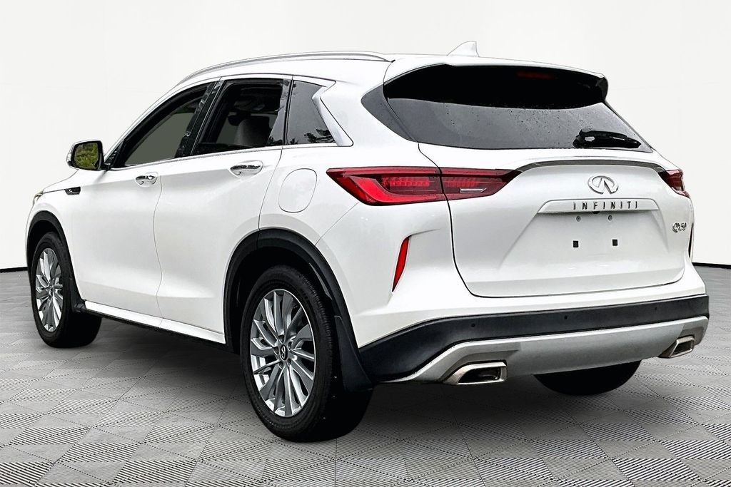 2023 INFINITI QX50 LUXE