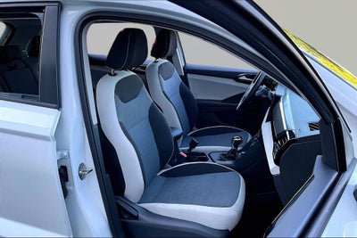 2025 Volkswagen Taos S