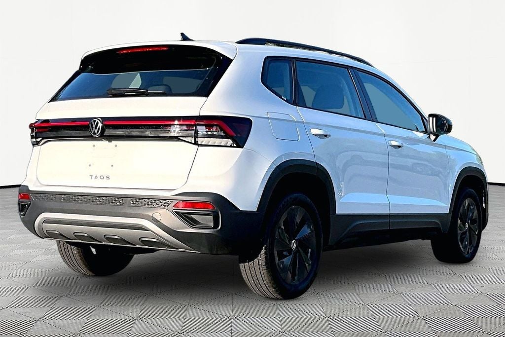 2025 Volkswagen Taos S