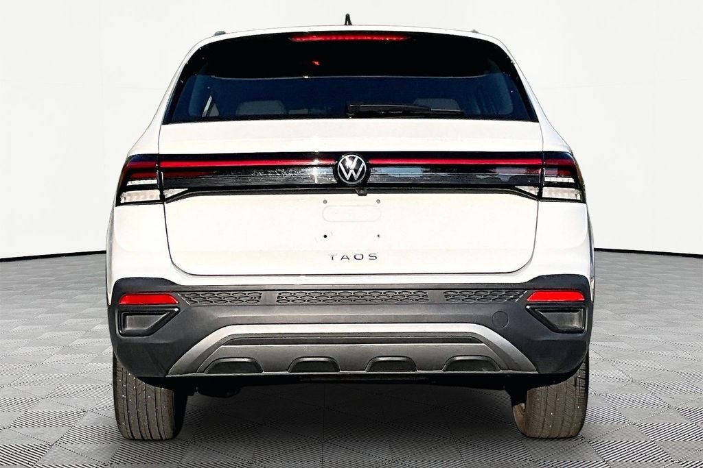 2025 Volkswagen Taos S