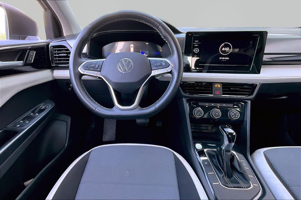 2025 Volkswagen Taos S