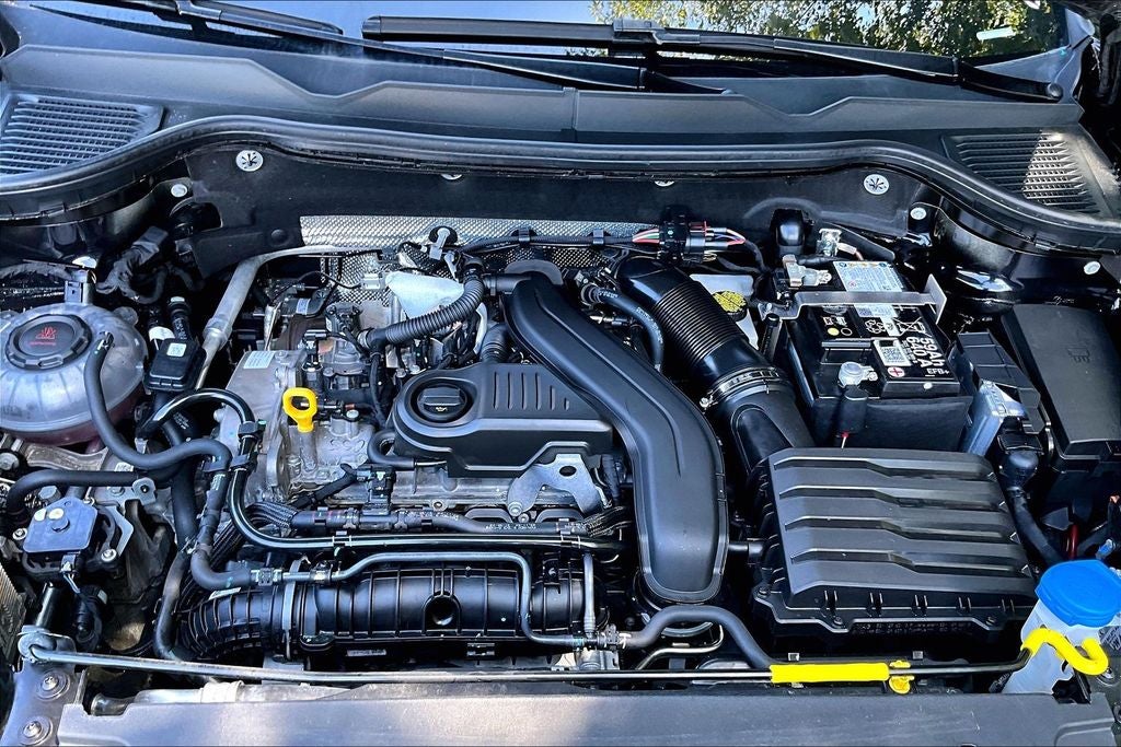 2025 Volkswagen Taos S