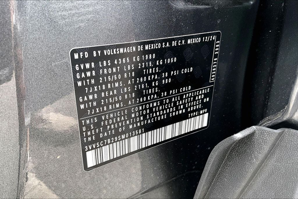 2025 Volkswagen Taos SE