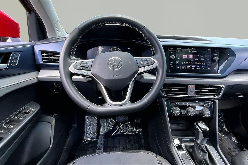 2024 Volkswagen Taos SE