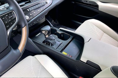 2025 Lexus ES ES 300h Luxury