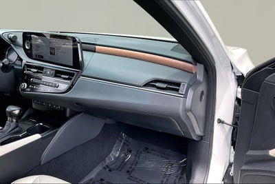 2025 Lexus ES ES 300h Luxury