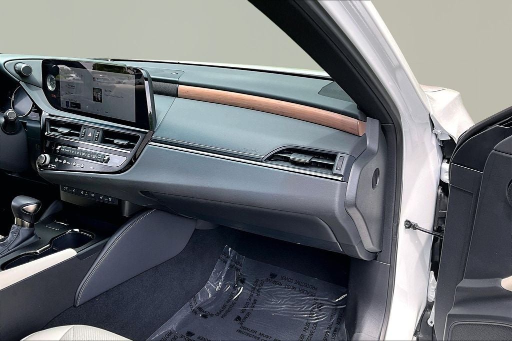 2025 Lexus ES ES 300h Luxury