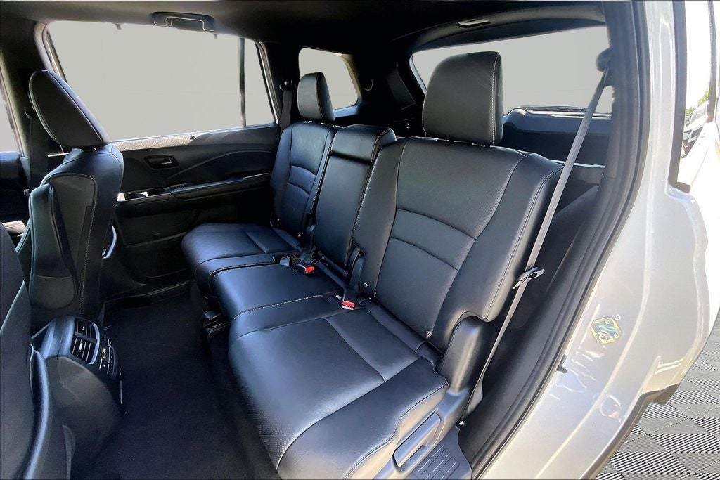2023 Honda Passport Elite