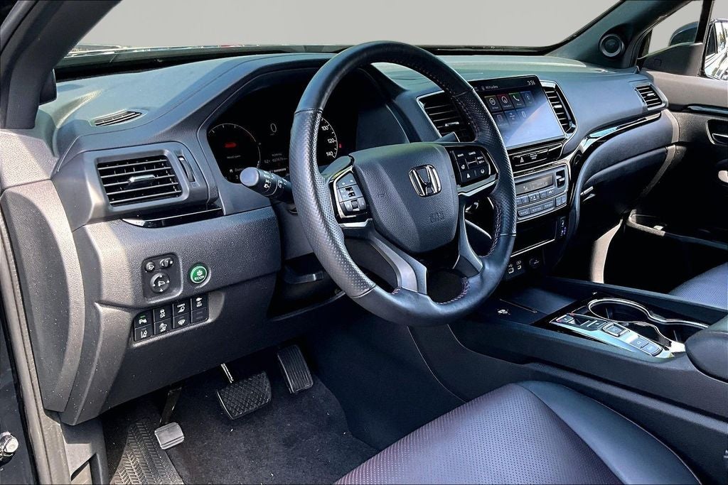 2025 Honda Ridgeline Black Edition