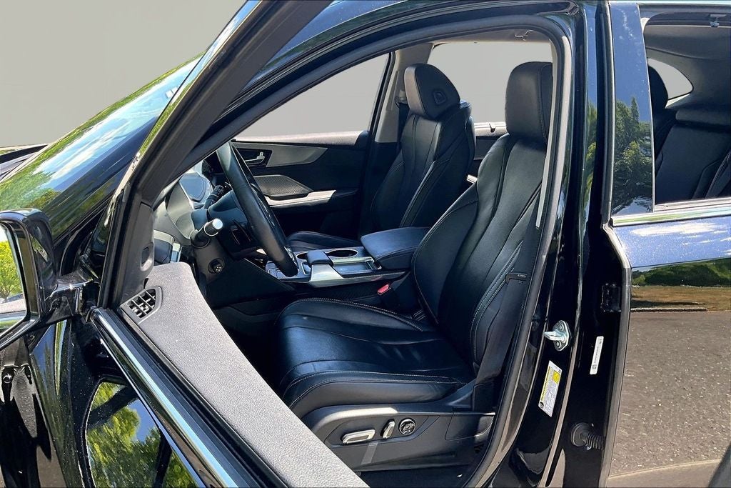 2023 Acura MDX w/Technology Package