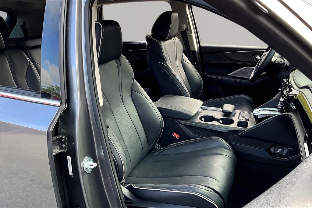 2023 Acura MDX w/Advance Package