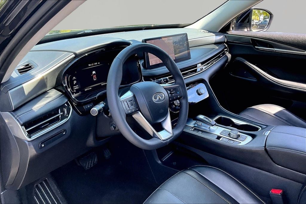 2023 INFINITI QX60 LUXE