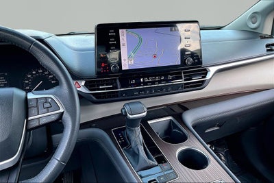 2024 Toyota Sienna XLE