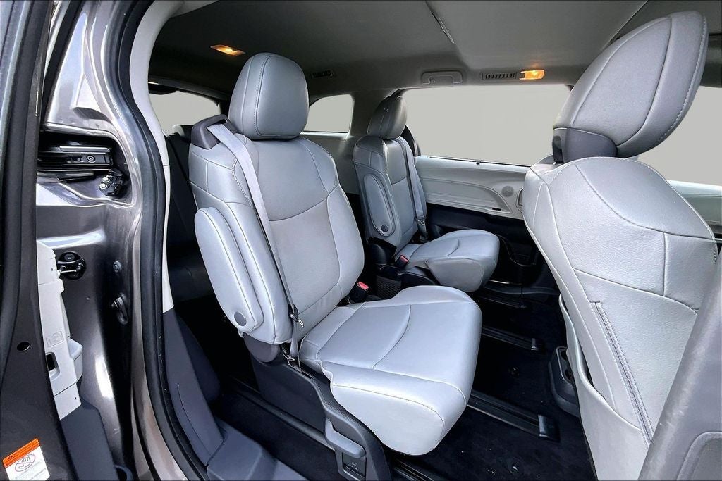 2024 Toyota Sienna XLE