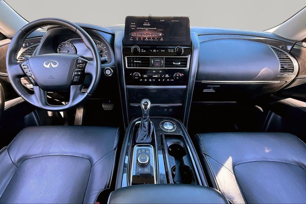 2024 INFINITI QX80 LUXE