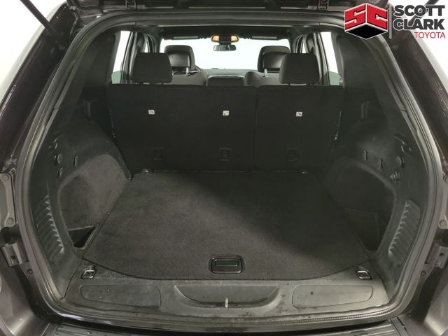 2019 Jeep Grand Cherokee Laredo E 4D Sport Utility