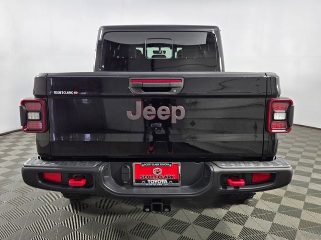 2022 Jeep Gladiator Rubicon 4D Crew Cab